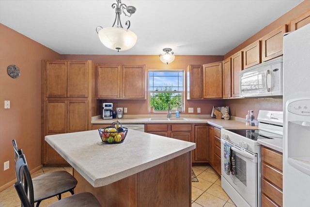 5240 Brandenburg Way, Madison, WI 53718