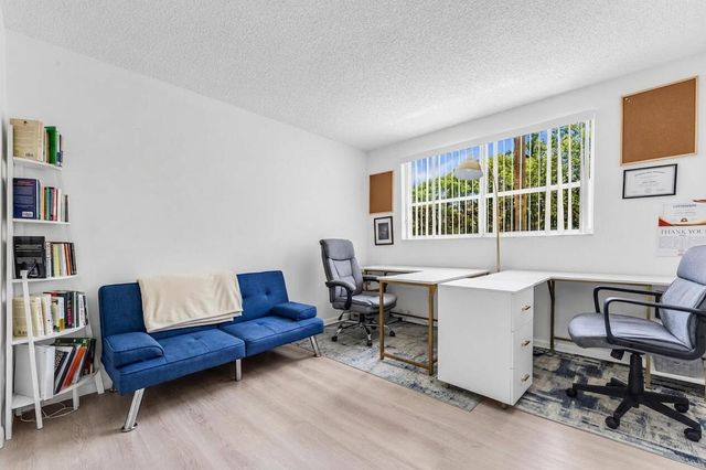 8721 Wiles Road 103, Coral Springs, FL 33067