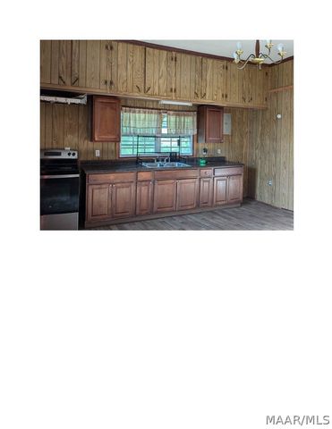 309 Harris Street, Tallassee, AL 36078
