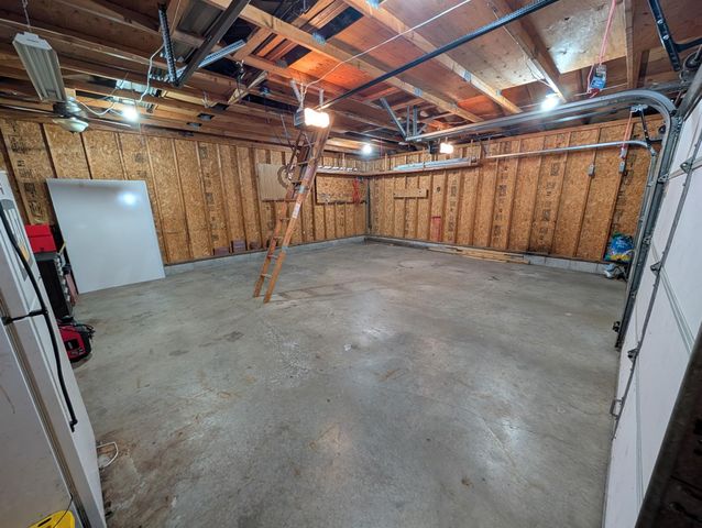 126 Lynn Road SW, Hutchinson, MN 55350