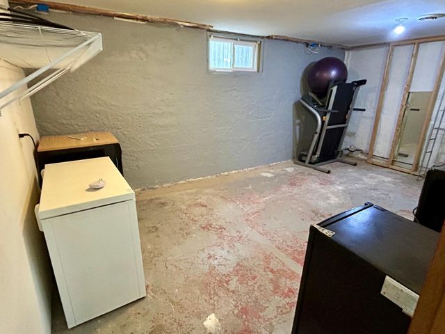 126 Lynn Road SW, Hutchinson, MN 55350