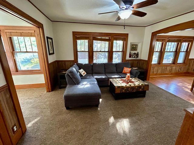 126 Lynn Road SW, Hutchinson, MN 55350