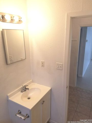 3143 La Violeta St, San Antonio, TX 78211