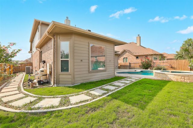 3020 Columbus LOOP, Round Rock, TX 78665