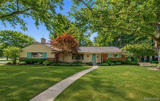 23270 Fleming Drive, Farmington, MI 48335