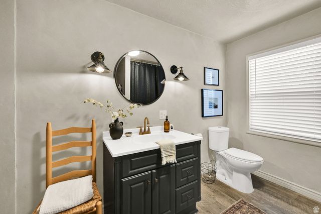 105 E COUNTRY CLUB DR, South Ogden, UT 84405