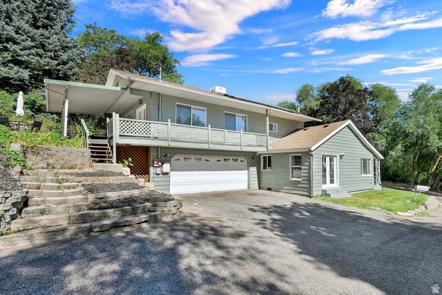 105 E COUNTRY CLUB DR, South Ogden, UT 84405