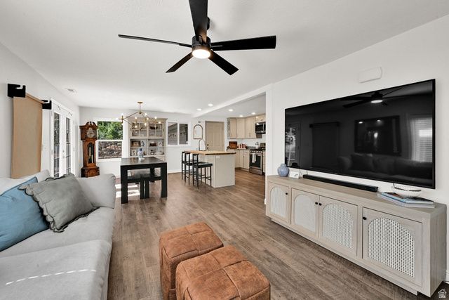 105 E COUNTRY CLUB DR, South Ogden, UT 84405