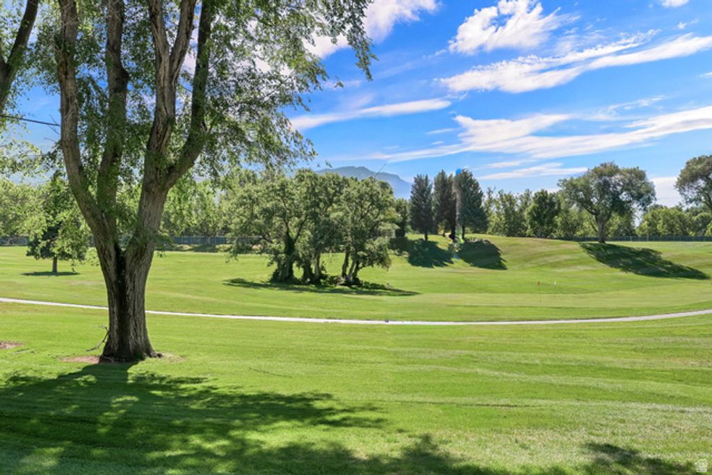 105 E COUNTRY CLUB DR, South Ogden, UT 84405 — photo 5