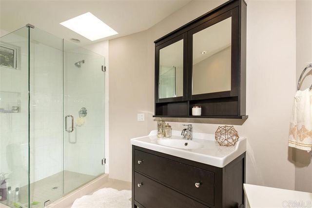 251 E Glaucus Street, Encinitas, CA 92024