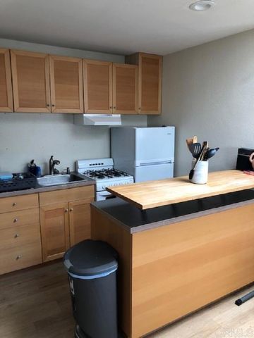 251 E Glaucus Street, Encinitas, CA 92024