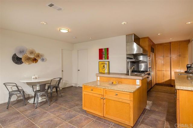 251 E Glaucus Street, Encinitas, CA 92024