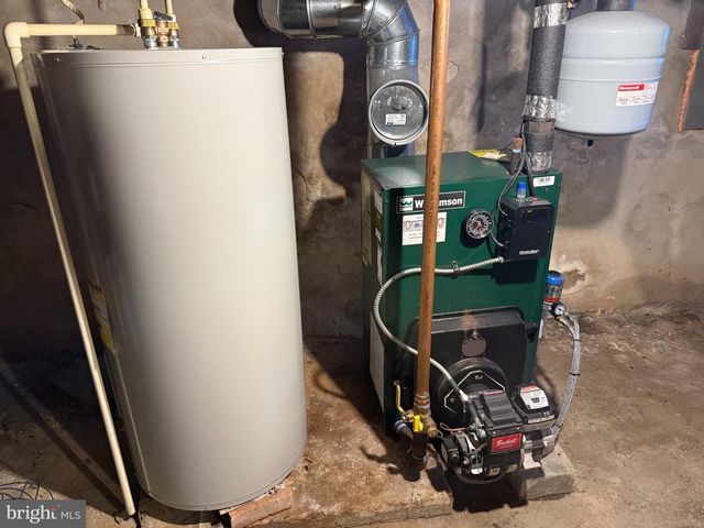 5493 LEHMAN RD, Spring Grove, PA 17362