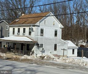 5493 LEHMAN RD, Spring Grove, PA 17362