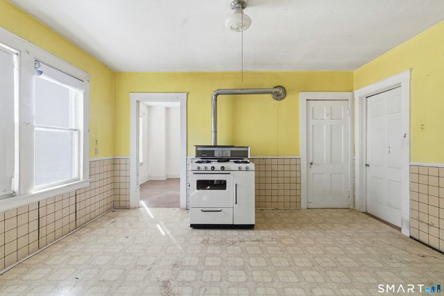 26 Magnolia Street, New Britain, CT 06053