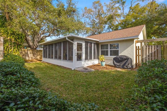 878 FRANKLIN SQUARE CIRCLE, Palm Harbor, FL 34683