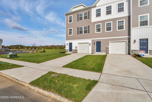 216 Sandy Ridge Road, Sicklerville, NJ 08081