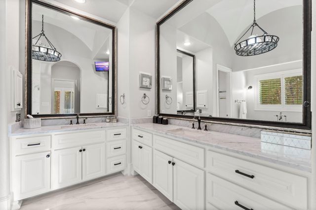 27374 Shady Hills Landing Lane, Spring, TX 77386