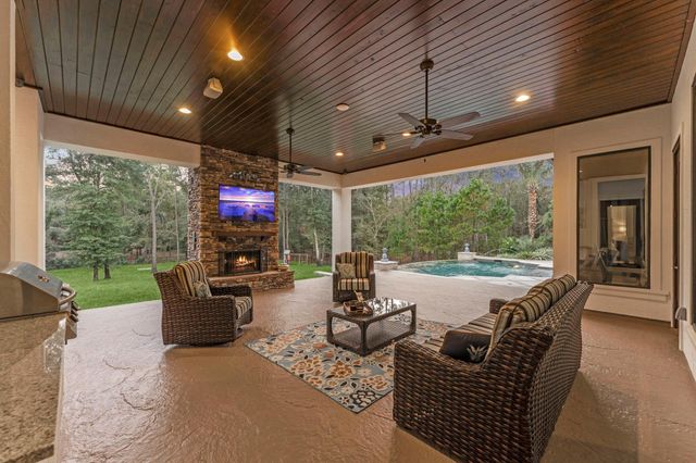 27374 Shady Hills Landing Lane, Spring, TX 77386