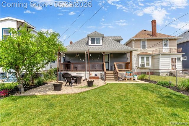 3003 Fischer Street, Detroit, MI 48214