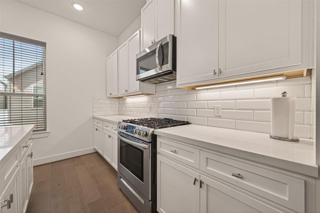 315 Cyclamen Street, Houston, TX 77018