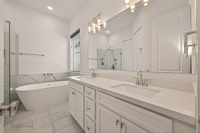 315 Cyclamen Street, Houston, TX 77018