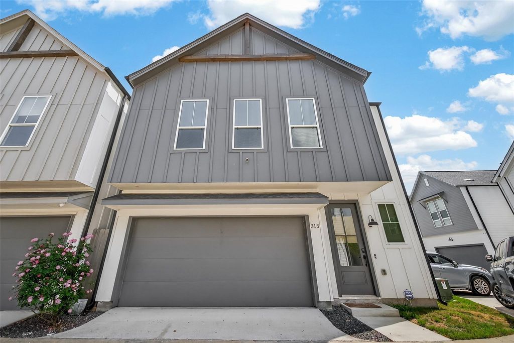 315 Cyclamen Street, Houston, TX 77018