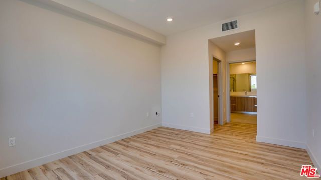 1540 S Hayworth Avenue 203, Los Angeles, CA 90035