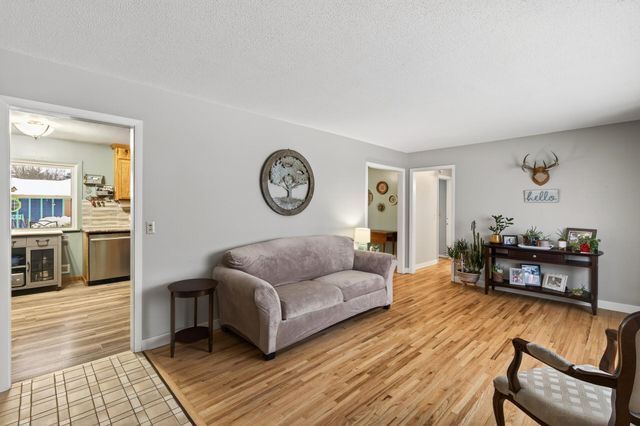 3350 143rd Street W, Rosemount, MN 55068