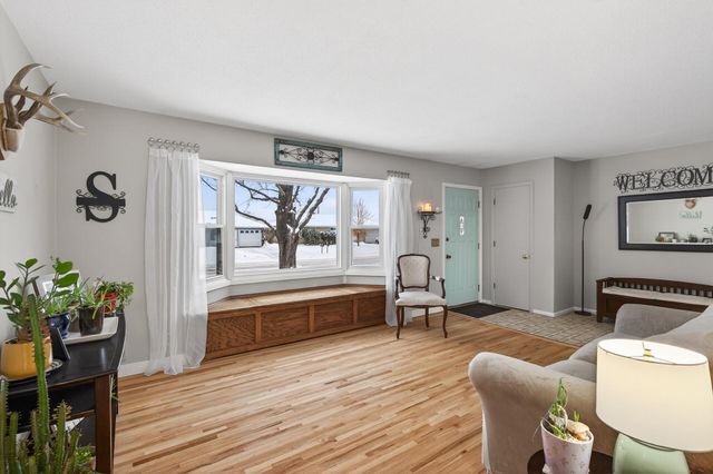 3350 143rd Street W, Rosemount, MN 55068