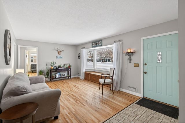 3350 143rd Street W, Rosemount, MN 55068