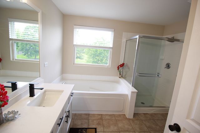 4 Catalpa Court, Bolingbrook, IL 60490