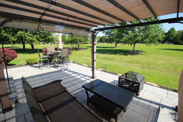4 Catalpa Court, Bolingbrook, IL 60490