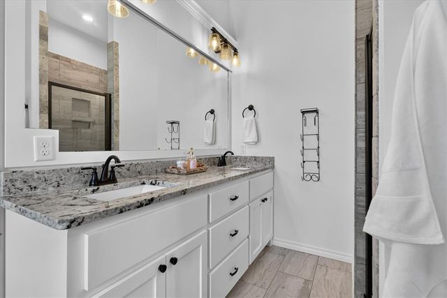 1005 Pacific Avenue, Newcastle, OK 73065