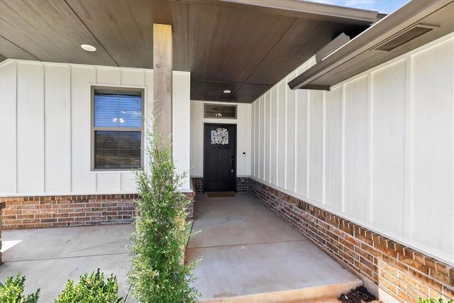 1005 Pacific Avenue, Newcastle, OK 73065