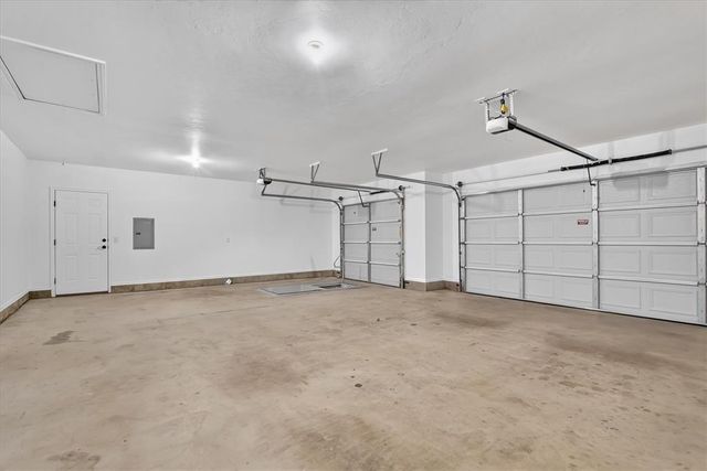 1005 Pacific Avenue, Newcastle, OK 73065