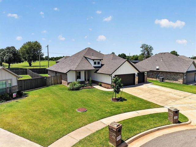 1005 Pacific Avenue, Newcastle, OK 73065