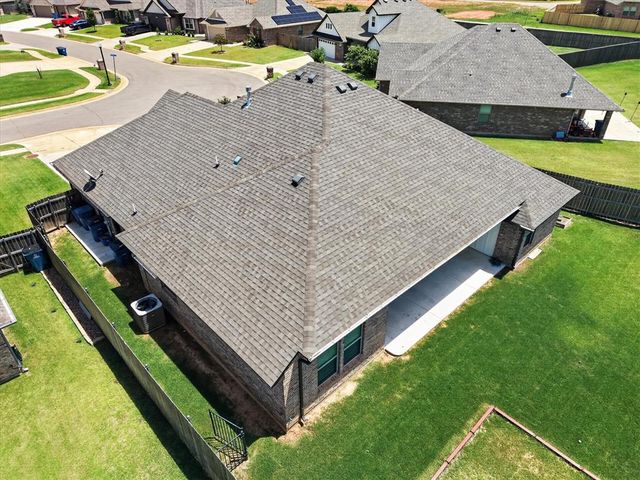 1005 Pacific Avenue, Newcastle, OK 73065