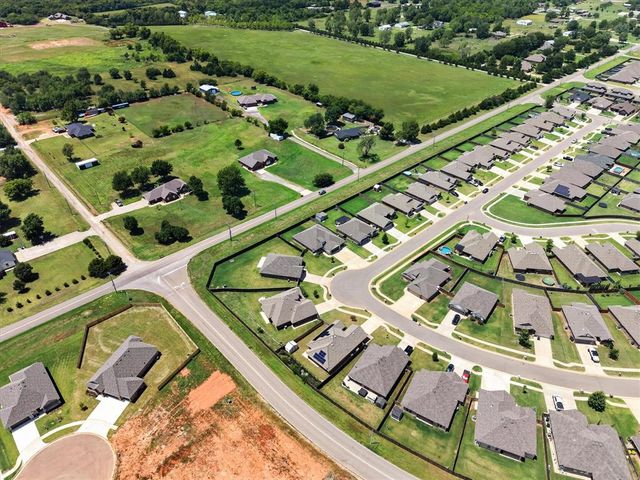 1005 Pacific Avenue, Newcastle, OK 73065