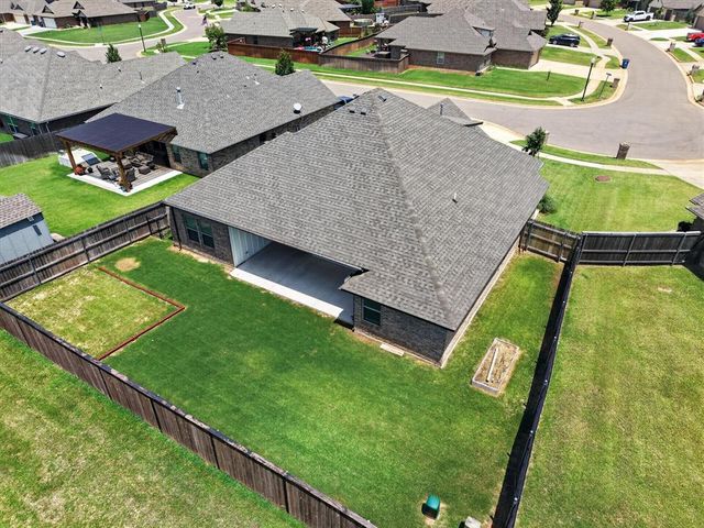 1005 Pacific Avenue, Newcastle, OK 73065