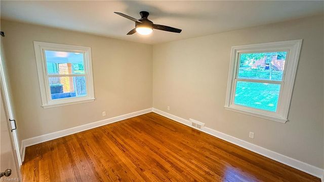 3247 Konnoak Drive, Winston-salem, NC 27127