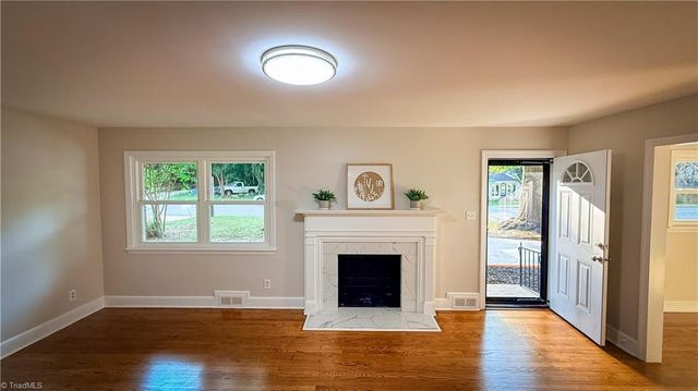3247 Konnoak Drive, Winston-salem, NC 27127