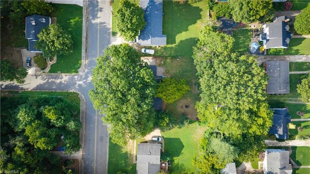 3247 Konnoak Drive, Winston-salem, NC 27127
