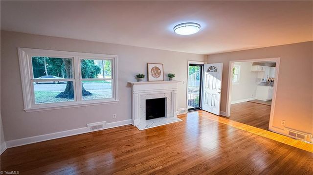 3247 Konnoak Drive, Winston-salem, NC 27127