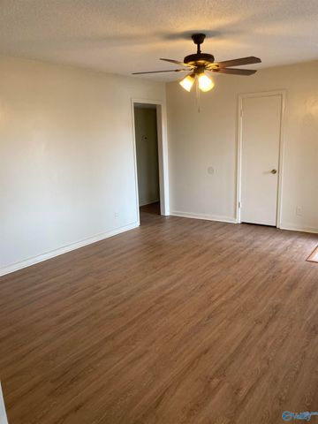 3205 Hillandale Road, Huntsville, AL 35816