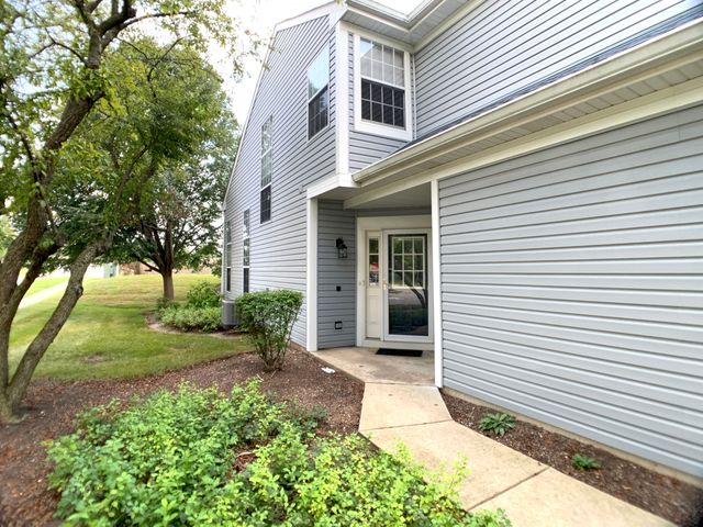 84 Harvest Gate, Lake In The Hills, IL 60156