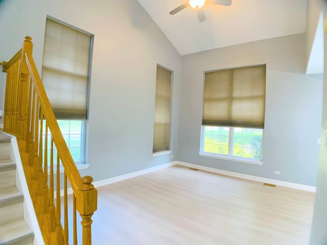 84 Harvest Gate, Lake In The Hills, IL 60156