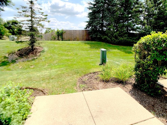 84 Harvest Gate, Lake In The Hills, IL 60156
