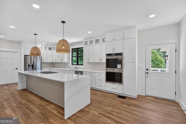 5098 Gwendolyn Court NW, Acworth, GA 30101