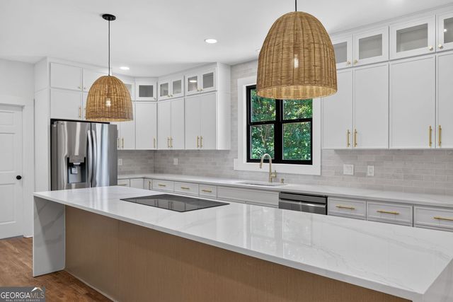 5098 Gwendolyn Court NW, Acworth, GA 30101